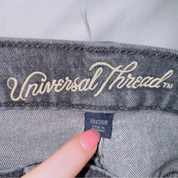 Universal Thread Gray Wash Denim High Rise Button Front Vintage Straight Jean - Picture 2 of 6